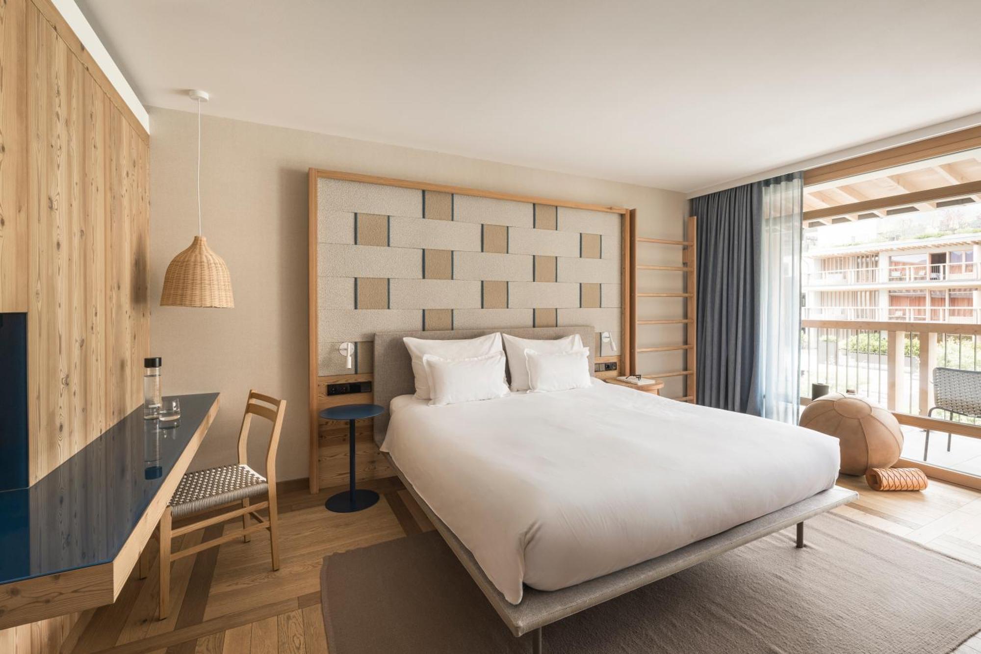 Falkensteiner Hotel Kronplatz - The Leading Hotels Of The World (Adults Only) Riscone Szoba fotó A room at the hotel