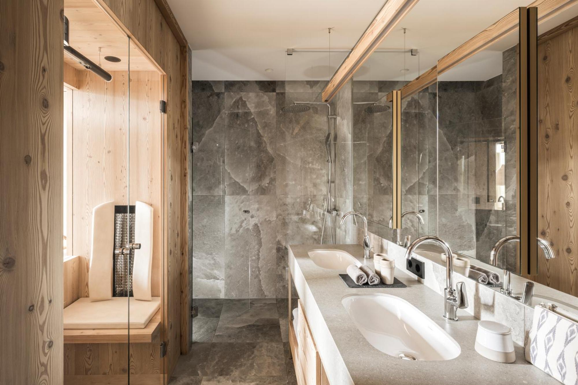 Falkensteiner Hotel Kronplatz - The Leading Hotels Of The World (Adults Only) Riscone Szoba fotó Bathroom